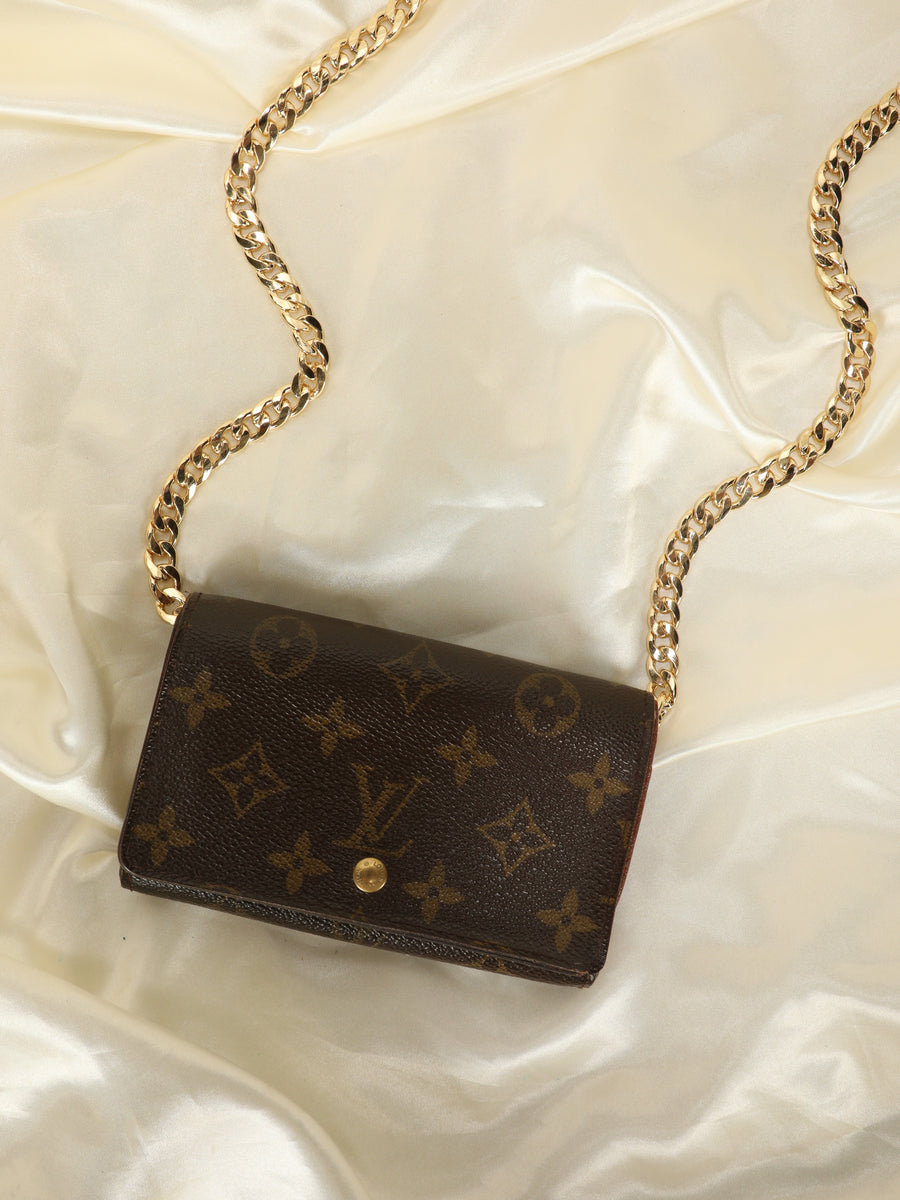 Louis Vuitton Short Wallet on Chain – SFN