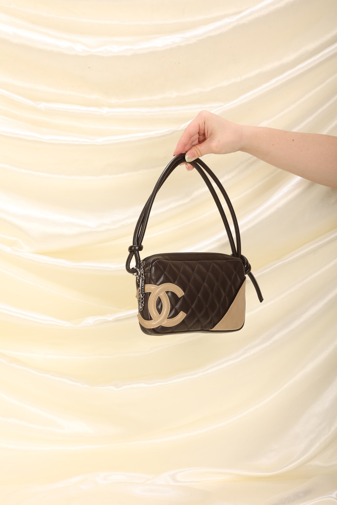 CHANEL HANDBAG CAMBON POUCH IN BLACK QUILTED LEATHER BANDOULIERE BAG  ref.357813 - Joli Closet