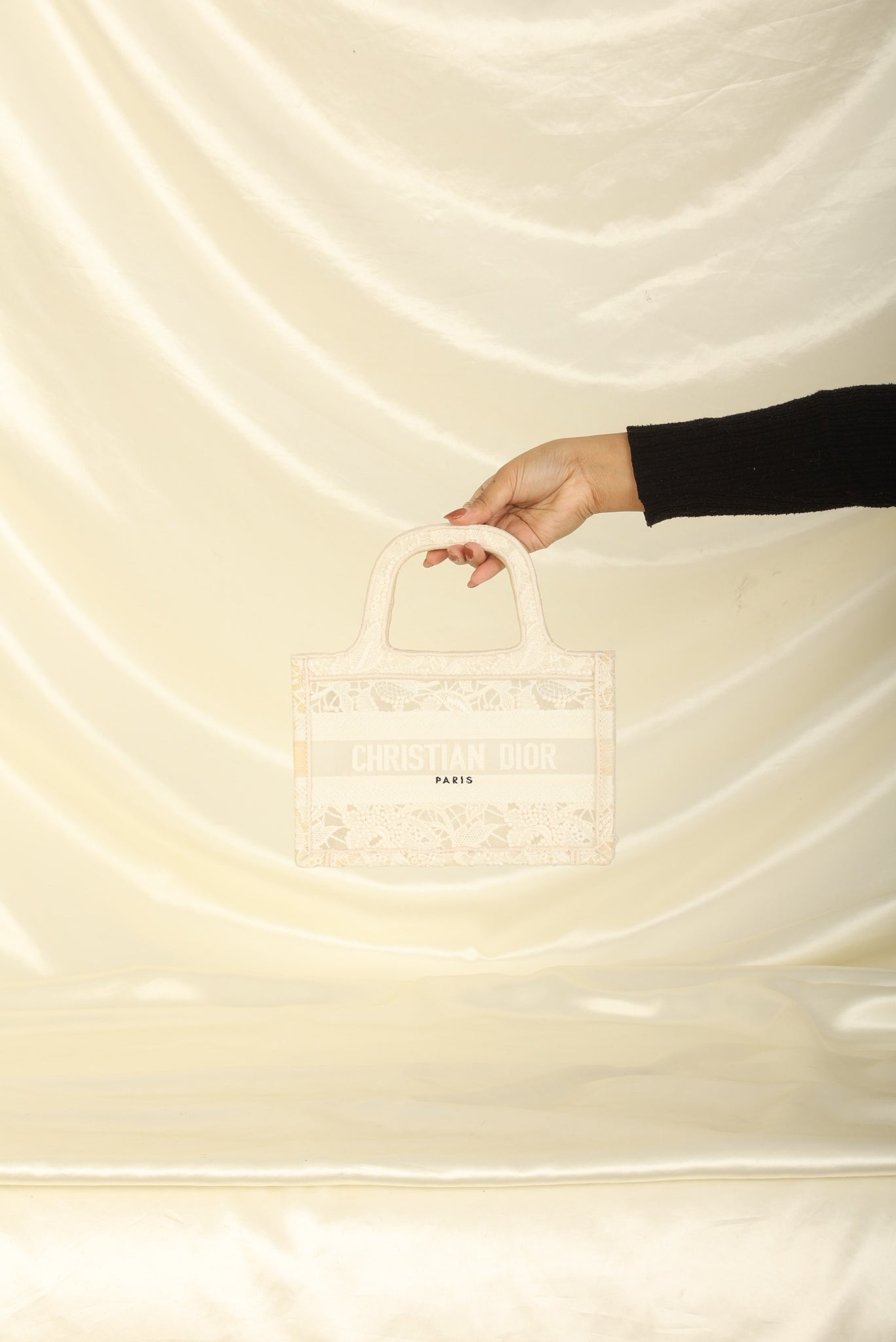 Dior Dior Book Tote Mini Embroidery Phone Bag (Mini Bags)