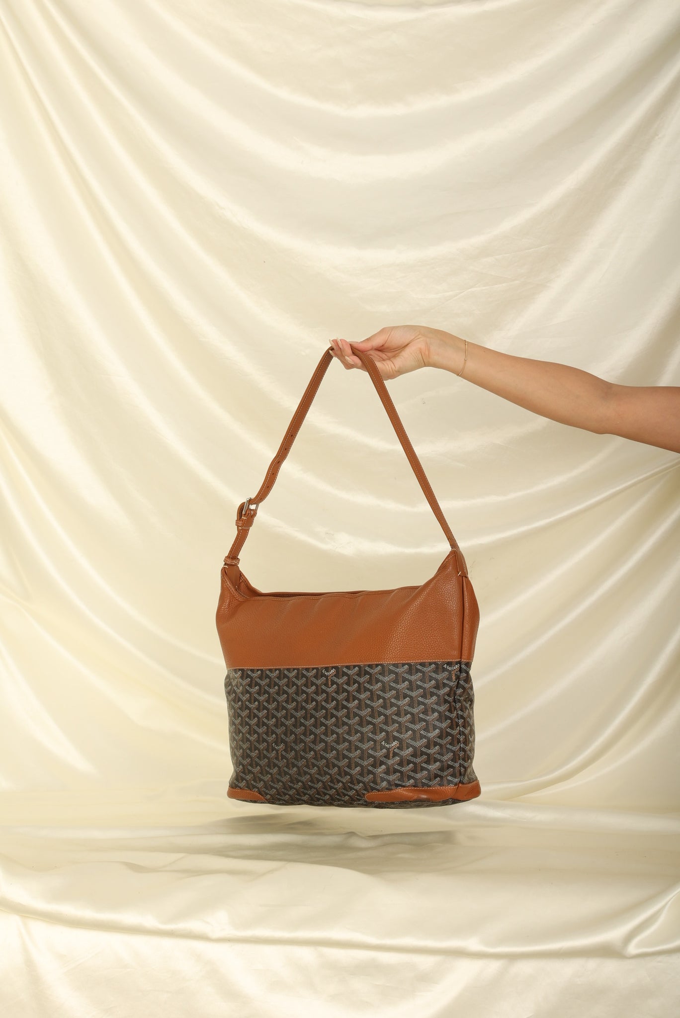 Goyard shopping tote bag with zipper
