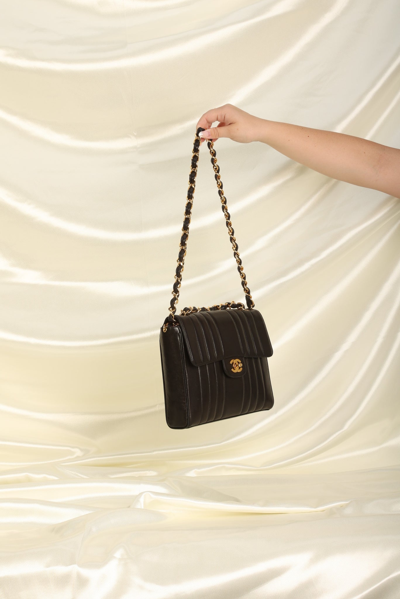 Chanel Jumbo Vertical Quilt Flap Bag - Good or Bag