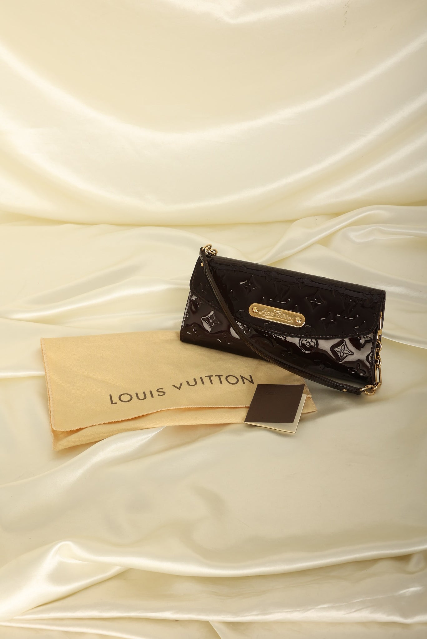Louis Vuitton Vernis Pochette