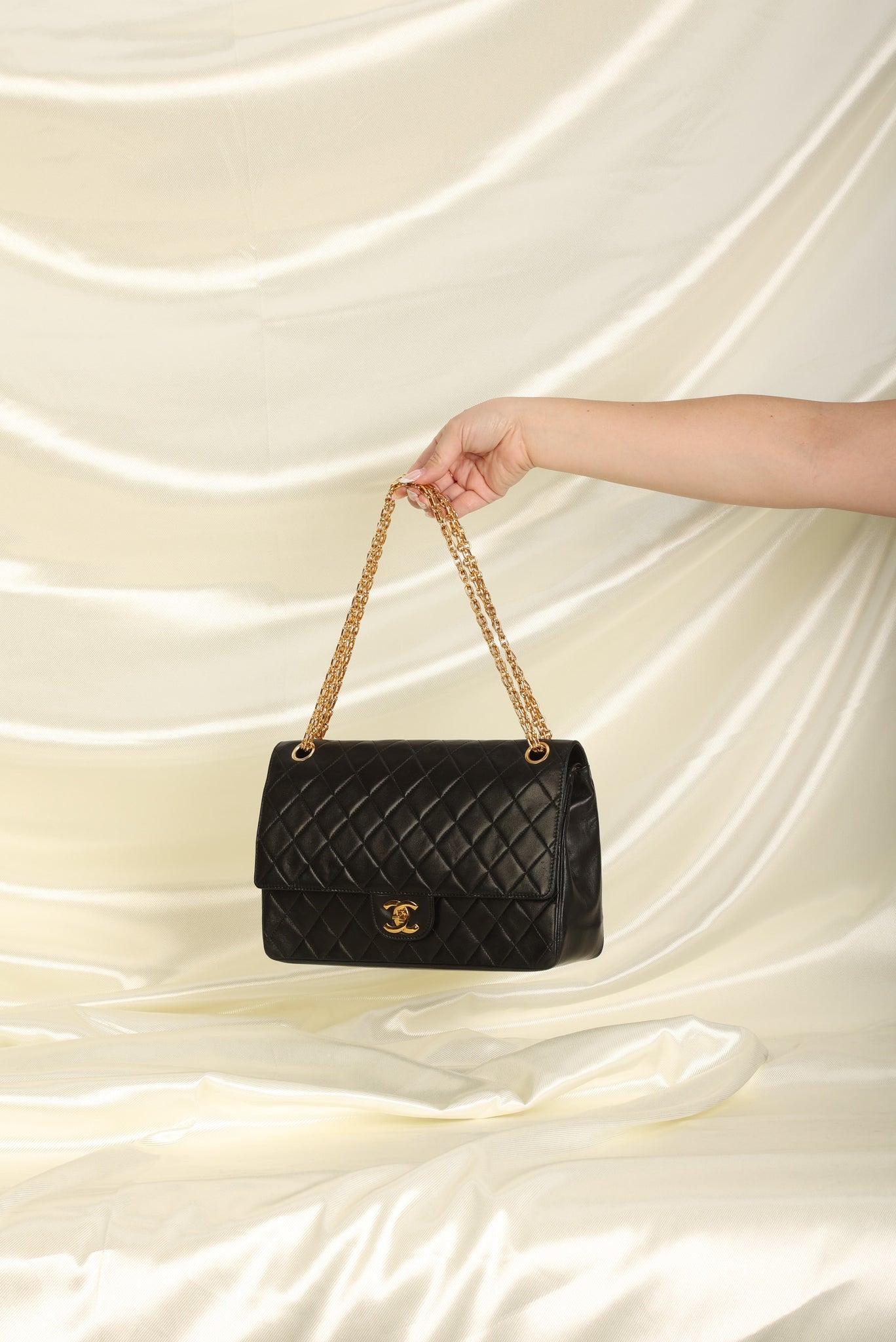 Chanel Vintage 24k Black Lambskin Medium Classic Double Flap Bag For Sale  at 1stDibs