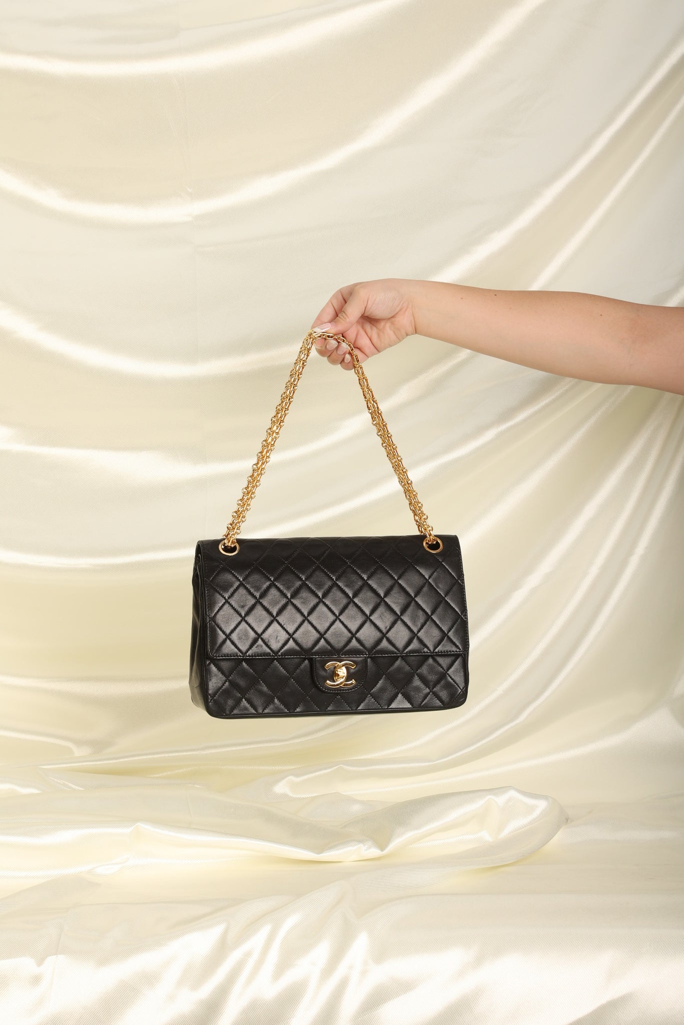 Chanel Black Medium Classic Lambskin Double Flap Bag Chanel