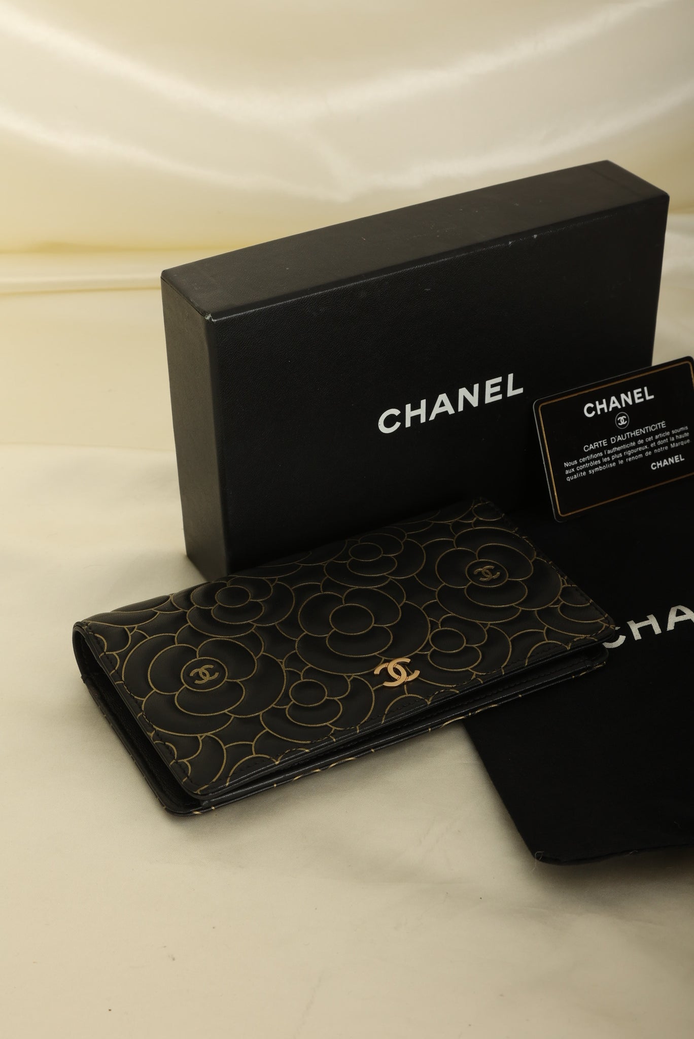 Chanel Camellia Wallet on Chain
