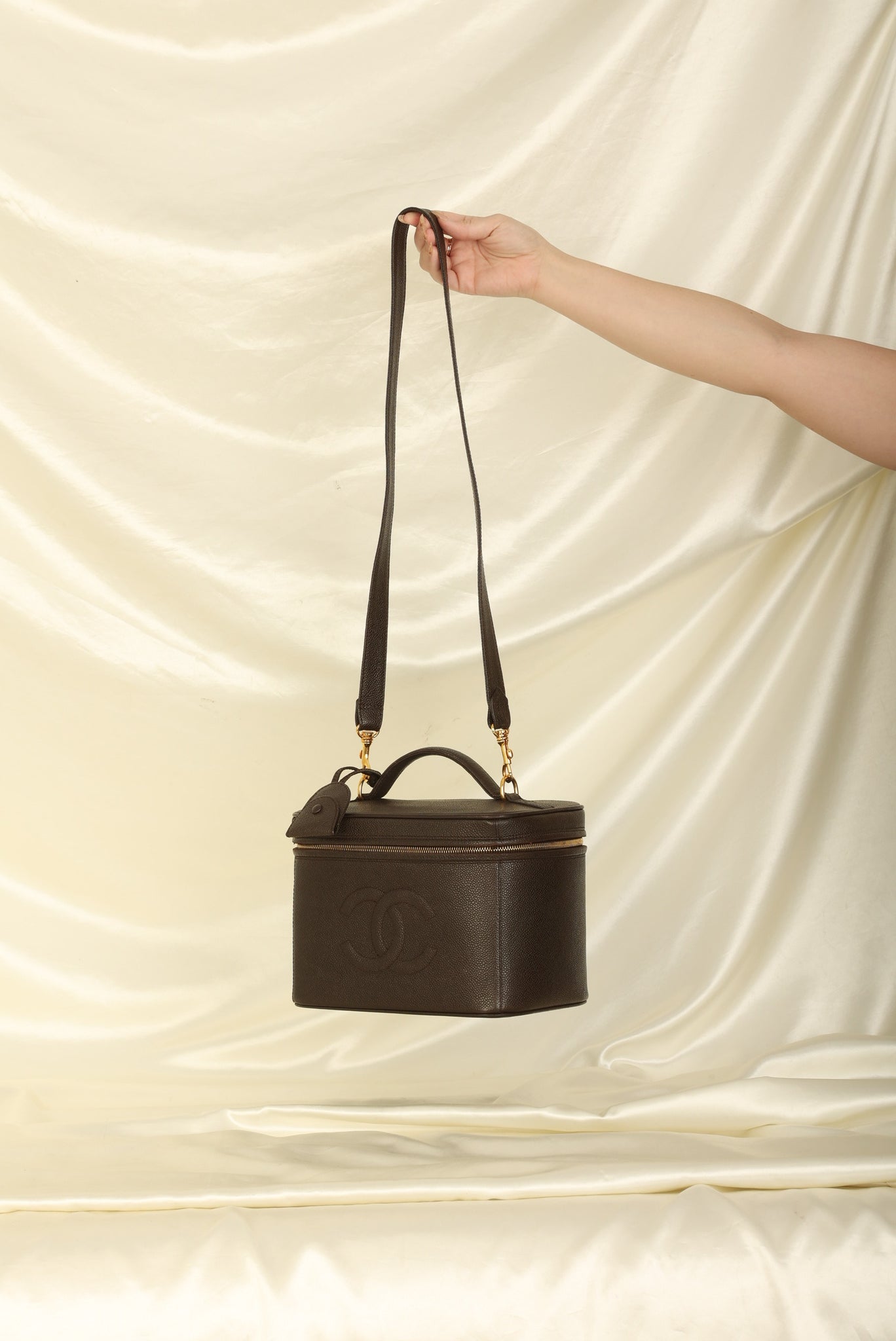 vintage chanel vanity handbag
