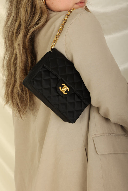 Extremely Rare Chanel Bijoux Mini Diana – SFN