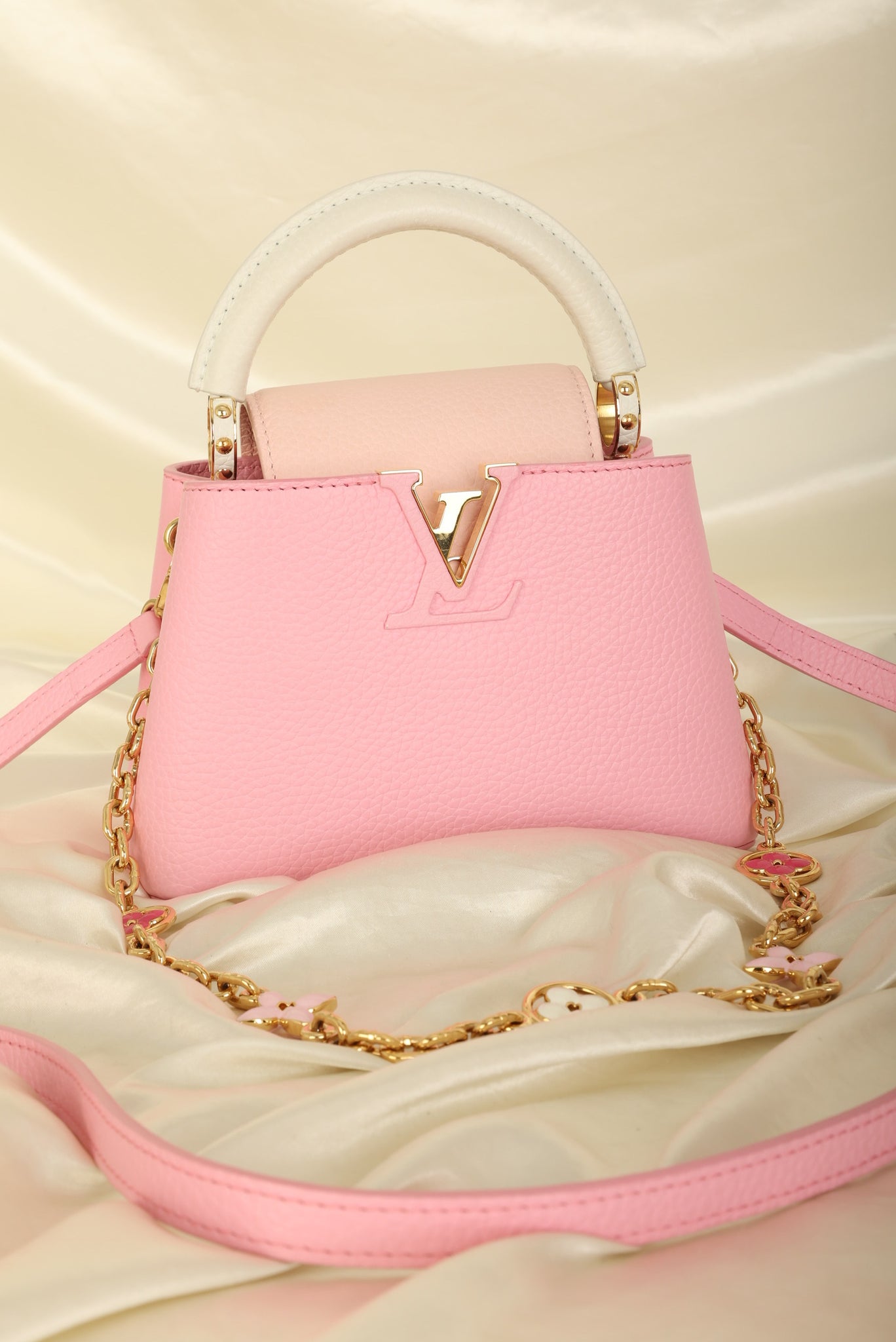 Louis Vuitton Capucines Mini In Pink