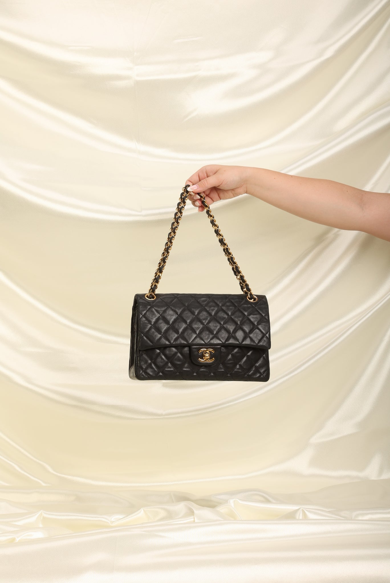 Chanel Vintage Quilted Leather Smooth Trim Timeless Double Flap Bag Black  ref.729195 - Joli Closet