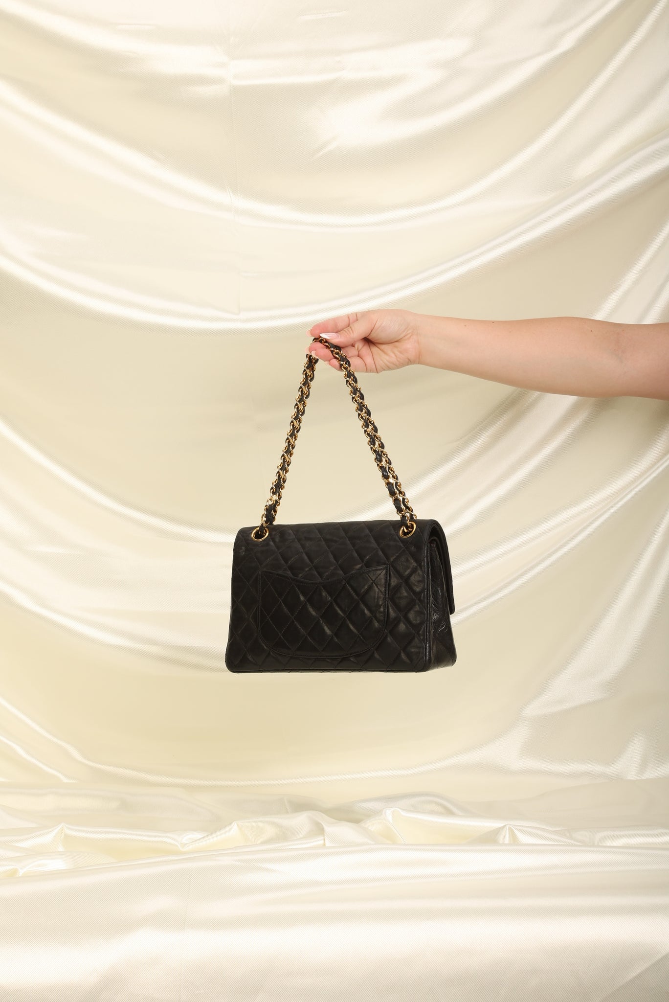 Chanel 2003 Vintage Black Caviar Medium Classic Double Flap Bag 24k GH –  Boutique Patina