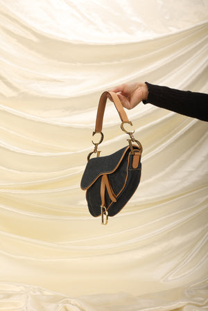 Dior // Light Blue Saddle Denim Mini Shoulder Bag – VSP Consignment