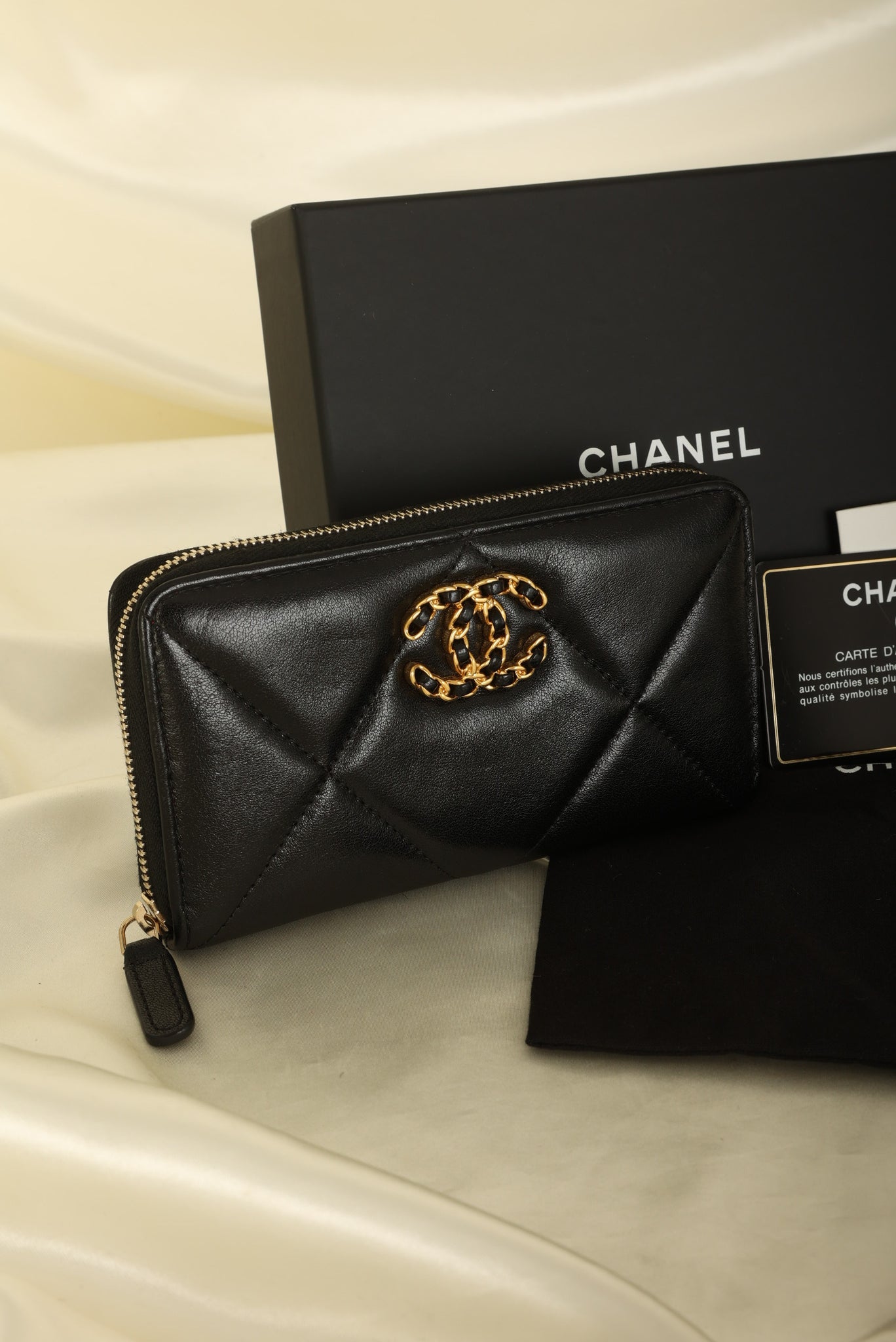Chanel 2020 Lambskin Zip Wallet