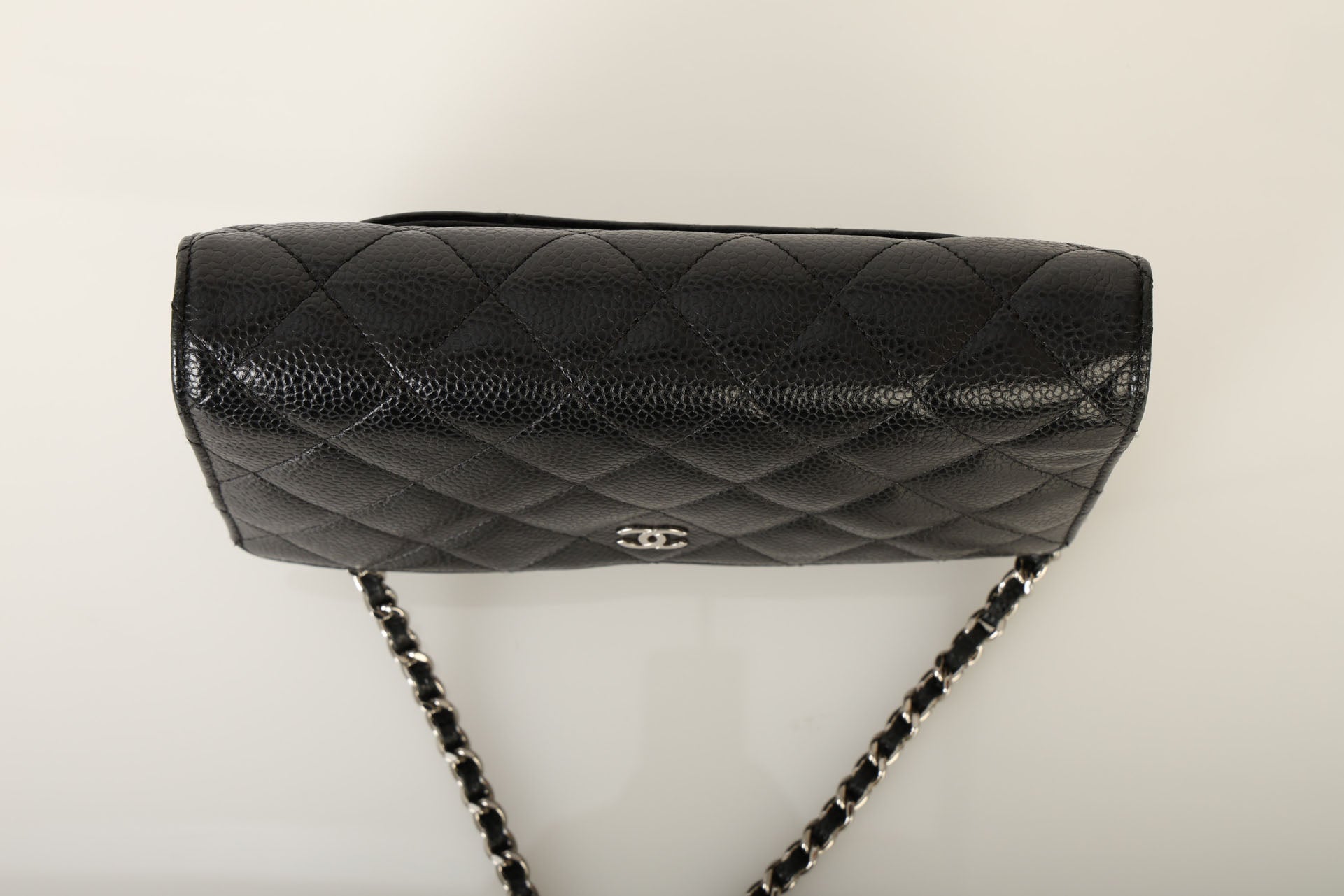 Chanel 2018 Caviar Wallet On Chain