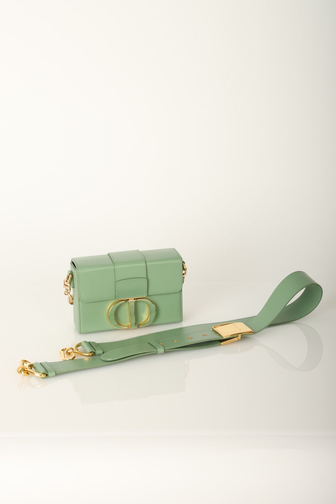 Dior 2020 30 Montaigne Crossbody Box Bag