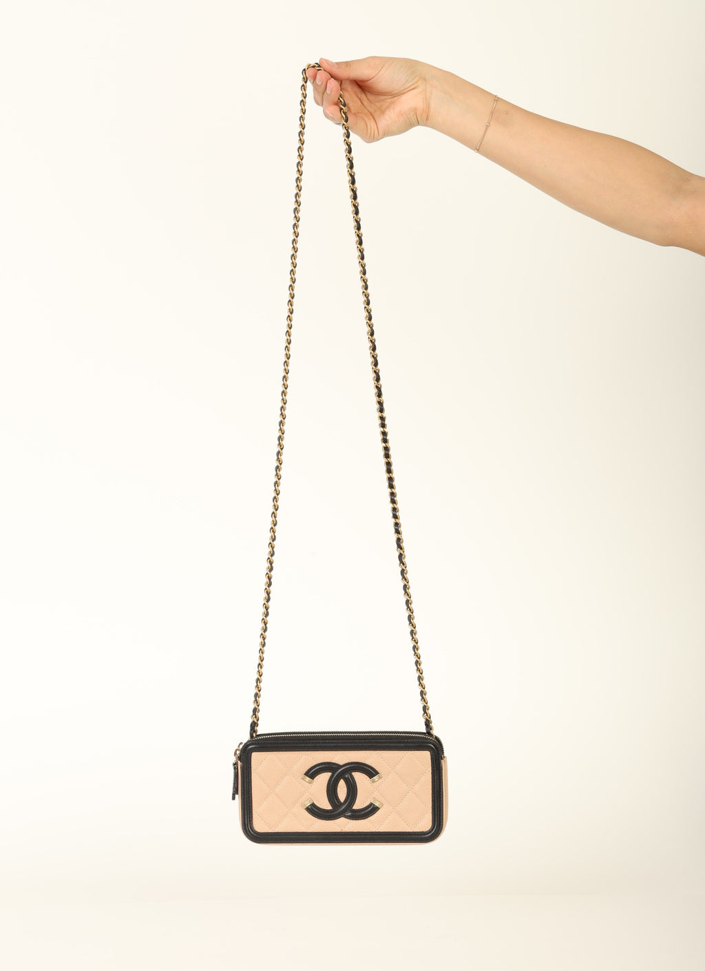 Chanel 2018 Caviar Filigree Chain Shoulder Bag