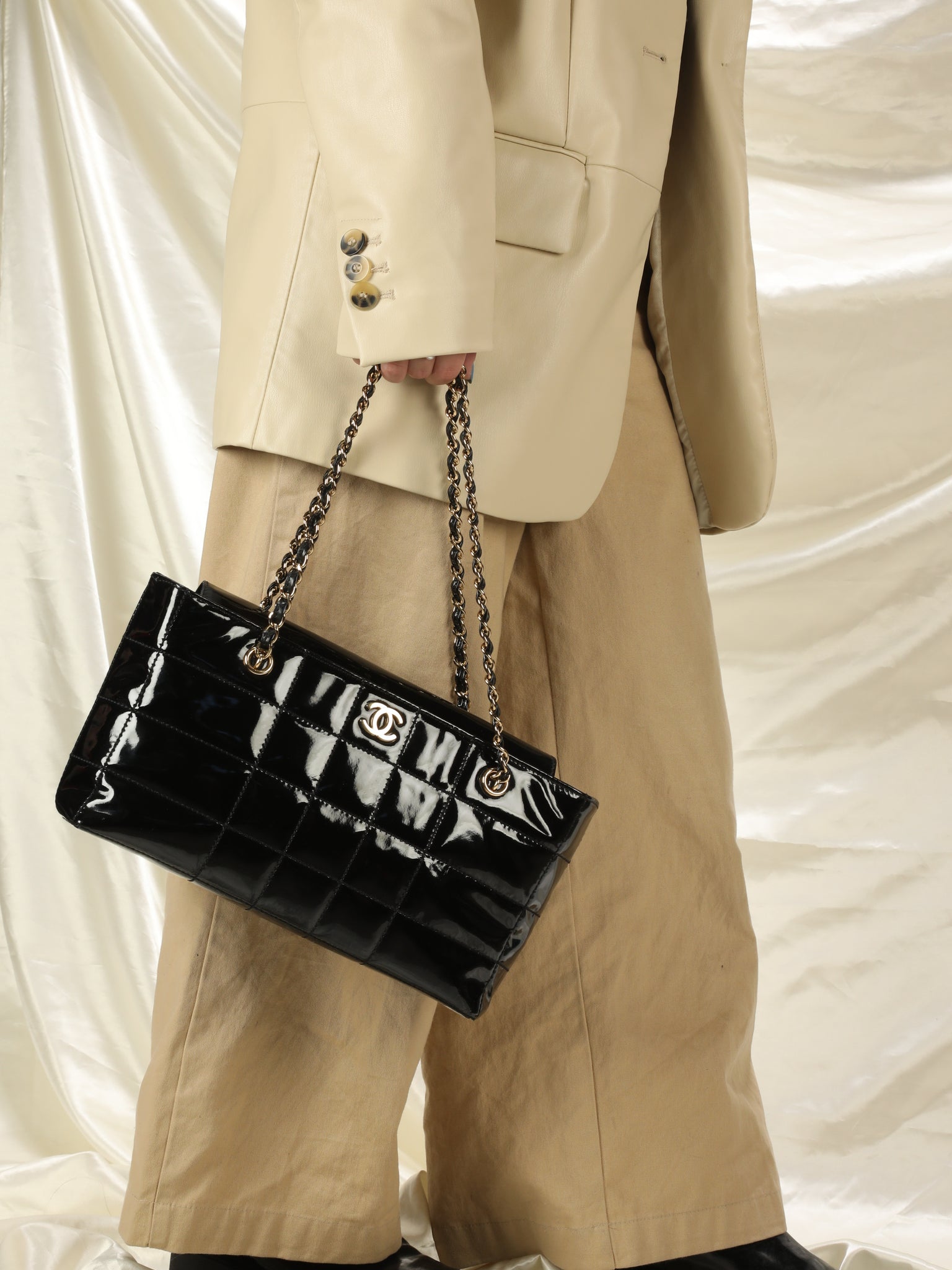 Chanel Patent Square Quilted Chain Tote – SFN