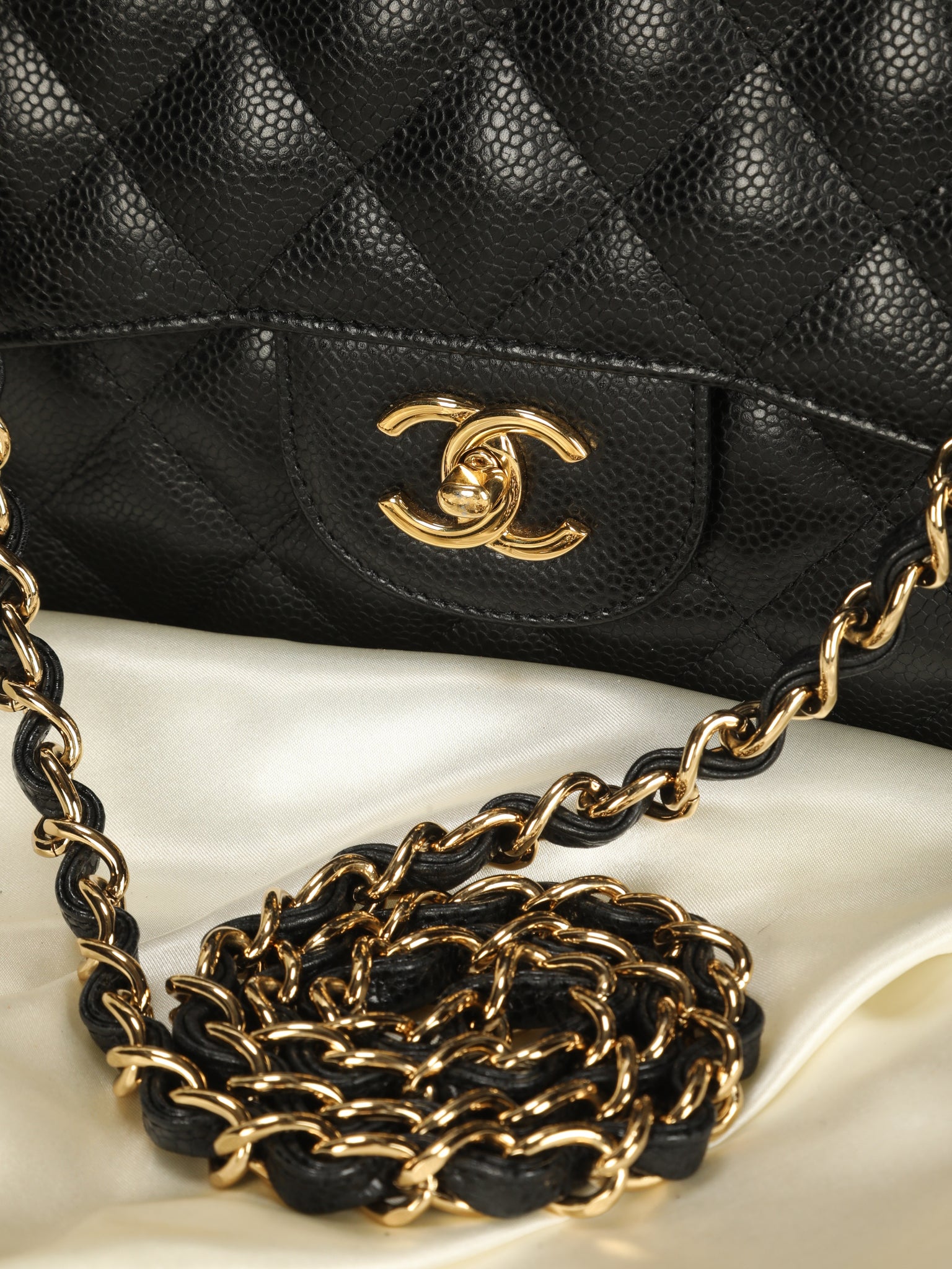 Chanel Caviar Jumbo Single Flap Bag – SFN