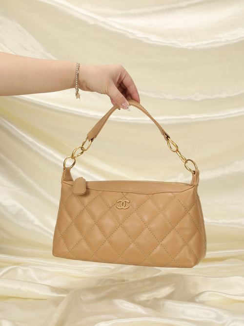 Chanel Surpique Quilted Tote – SFN