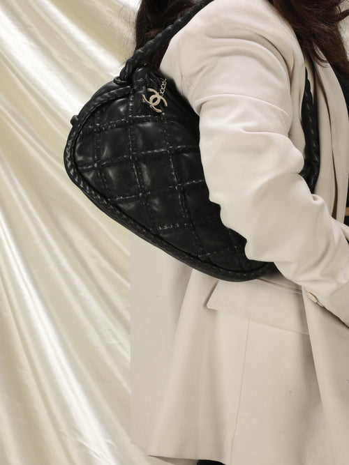 Chanel Chain Matelasse Shoulder Bag Lambskin Black Women's Auction