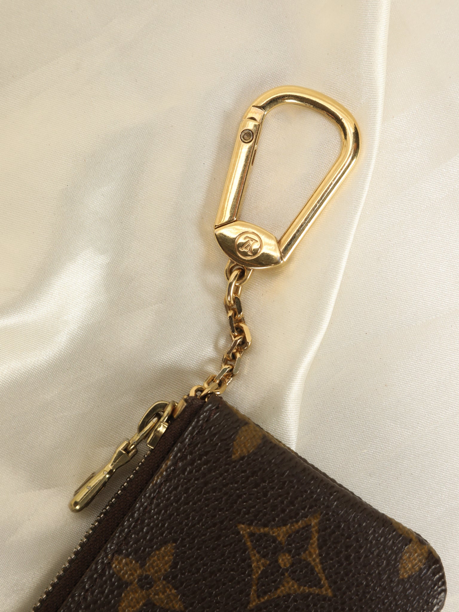 Louis Vuitton Key Pouch – SFN