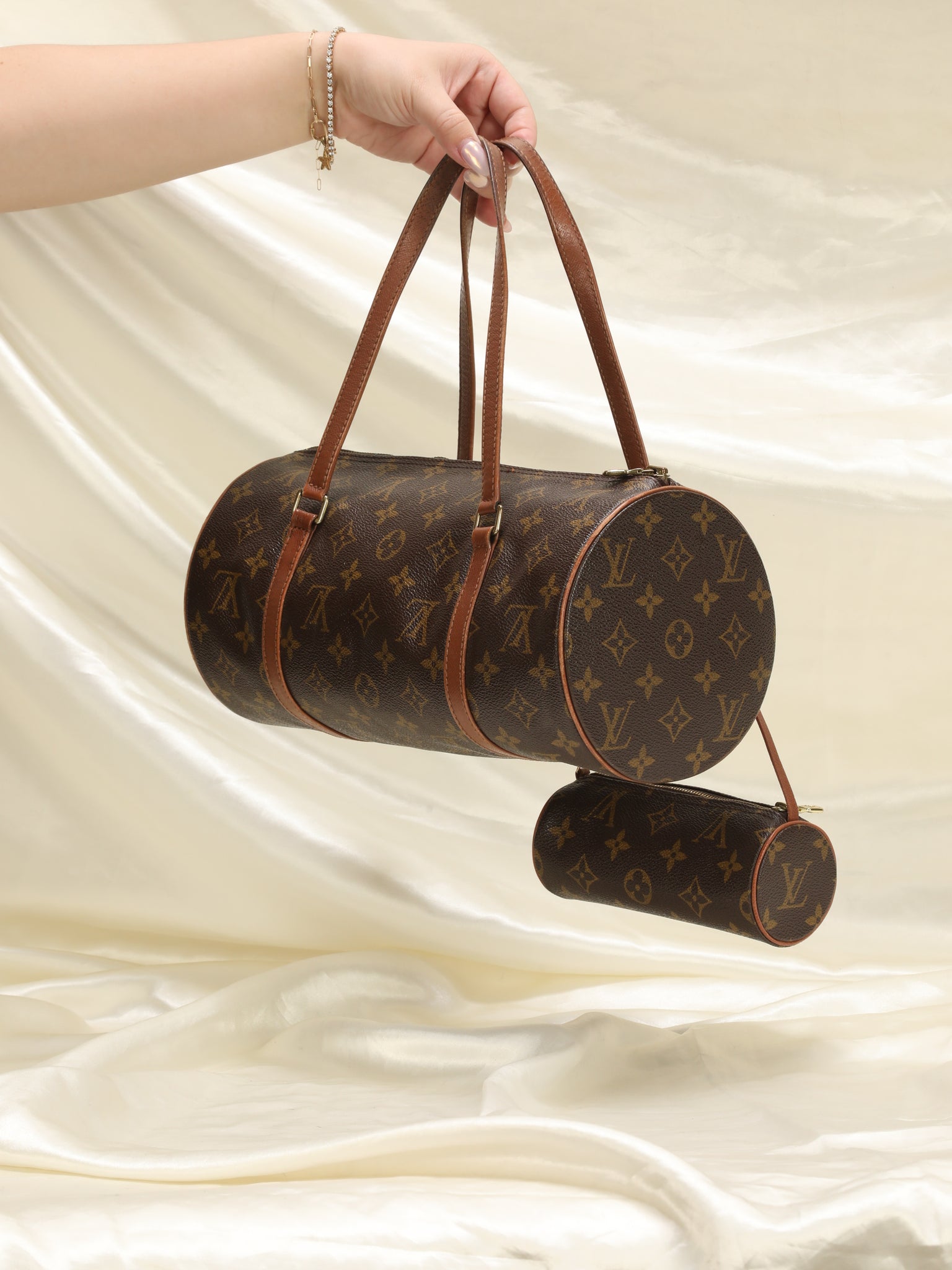 Louis Vuitton vintage set cylinder bags AUTHENTIC