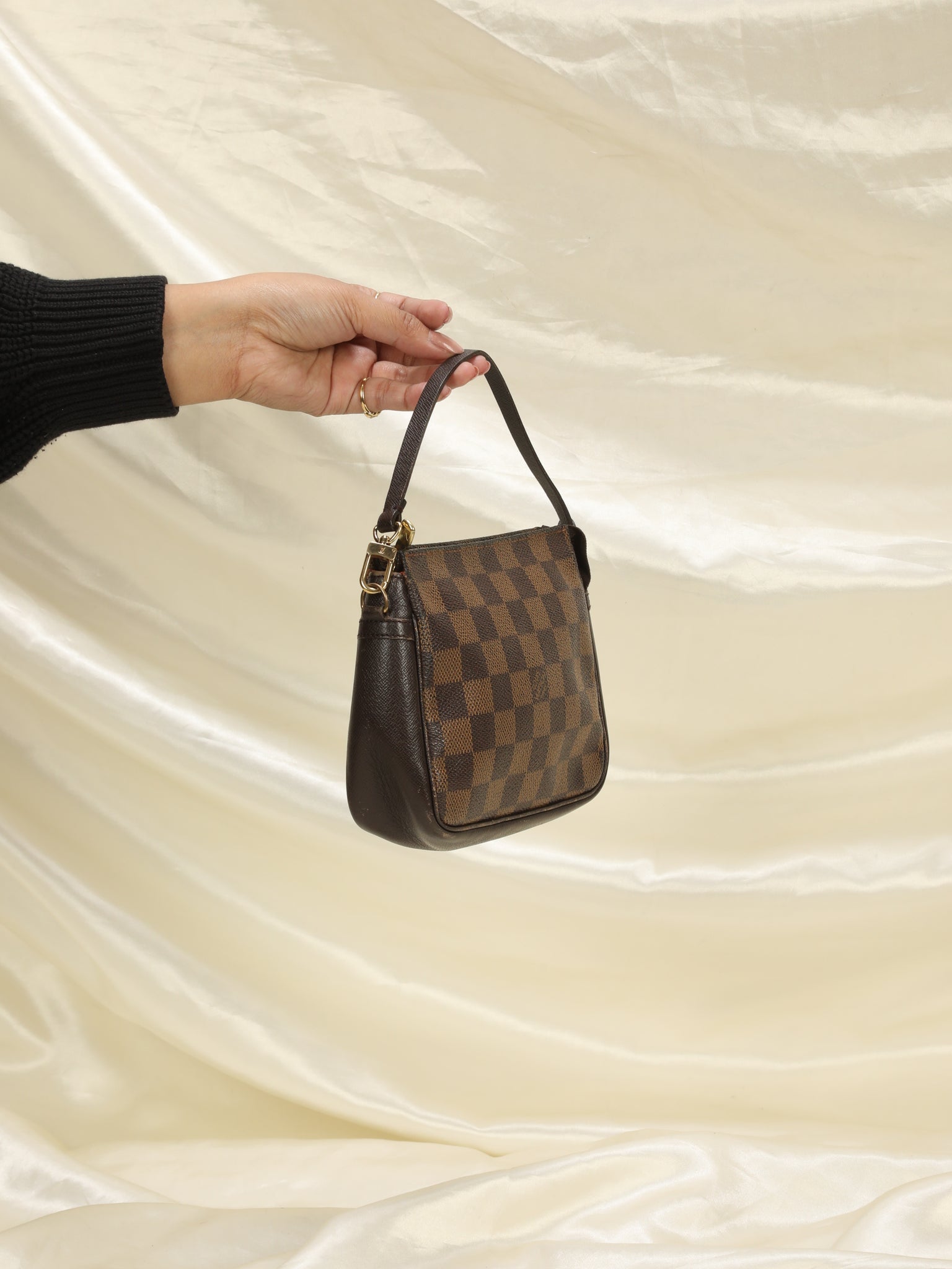 Louis Vuitton, Bags, Louis Vuitton Damier Ebene Trousse Make Up Bag Mini  Pochette