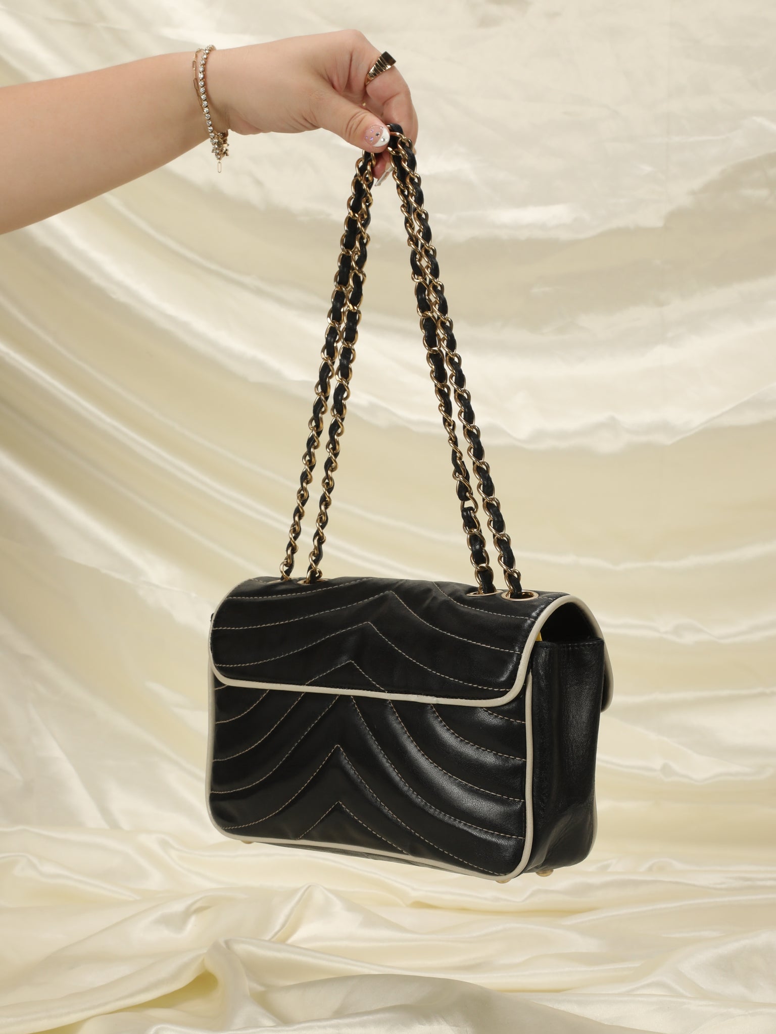 Vintage CHANEL black V, chevron stitch chain shoulder bag with