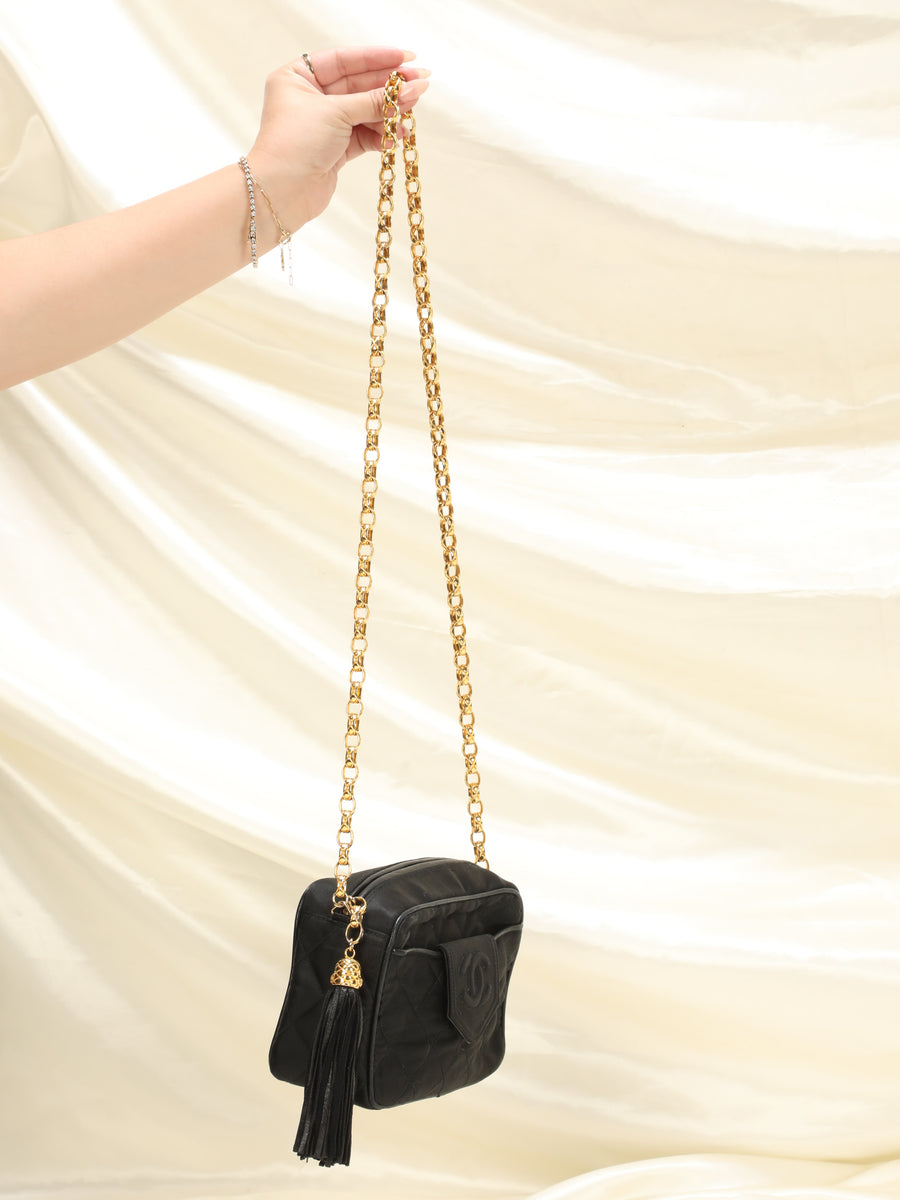 Chanel Camera Tassel Large Vintage Bag In Black Vertical Quilted Lambskin  And Fringe Chain