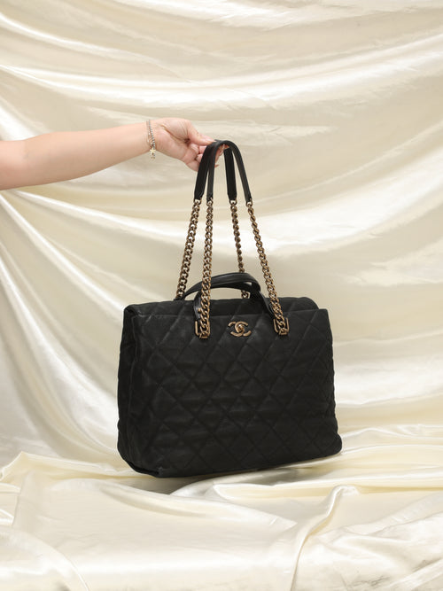Chanel Caviar Turnlock Shoulder Bag – SFN