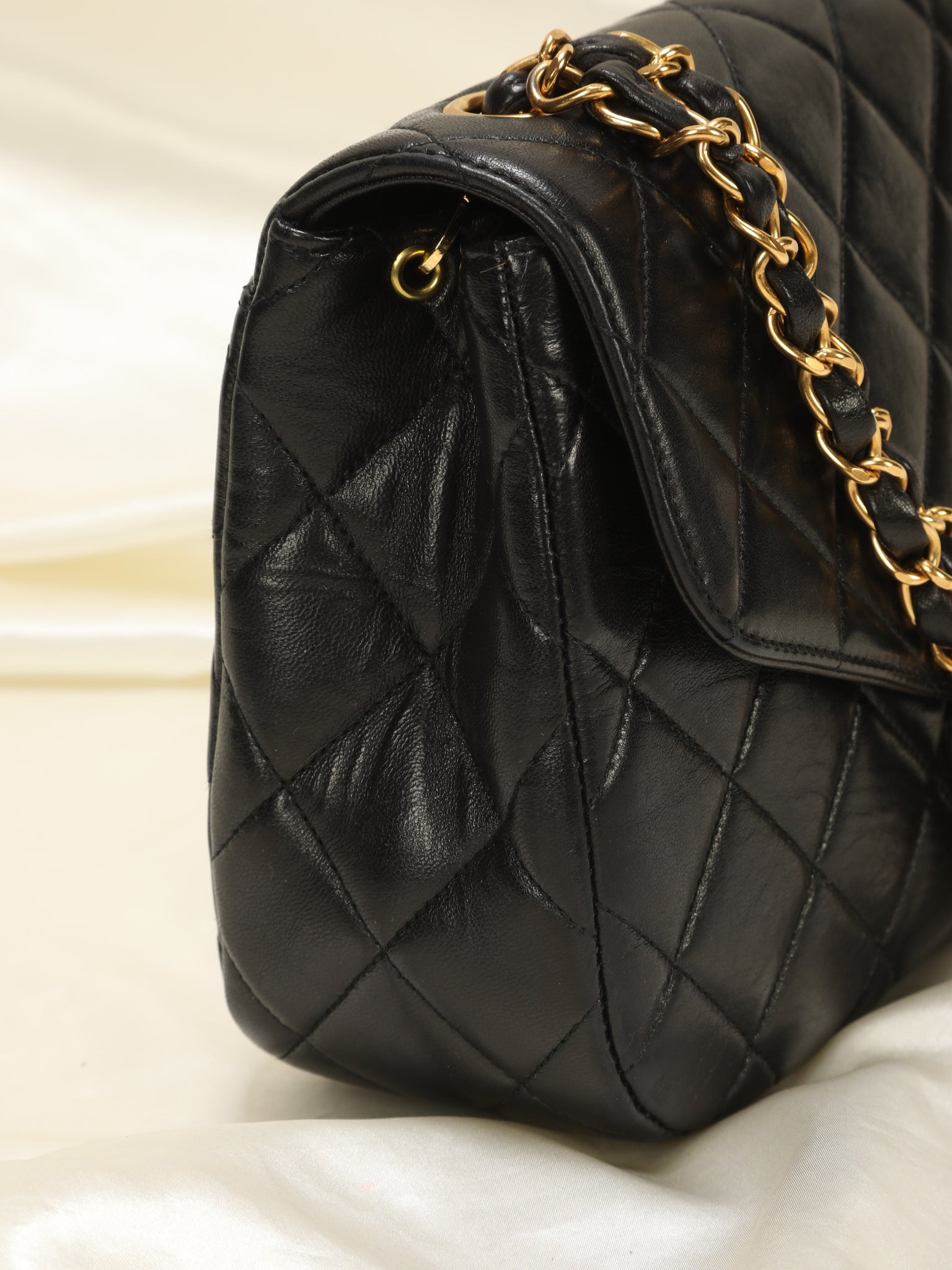 Extremely Rare Chanel Lambskin Knotted Half Flap