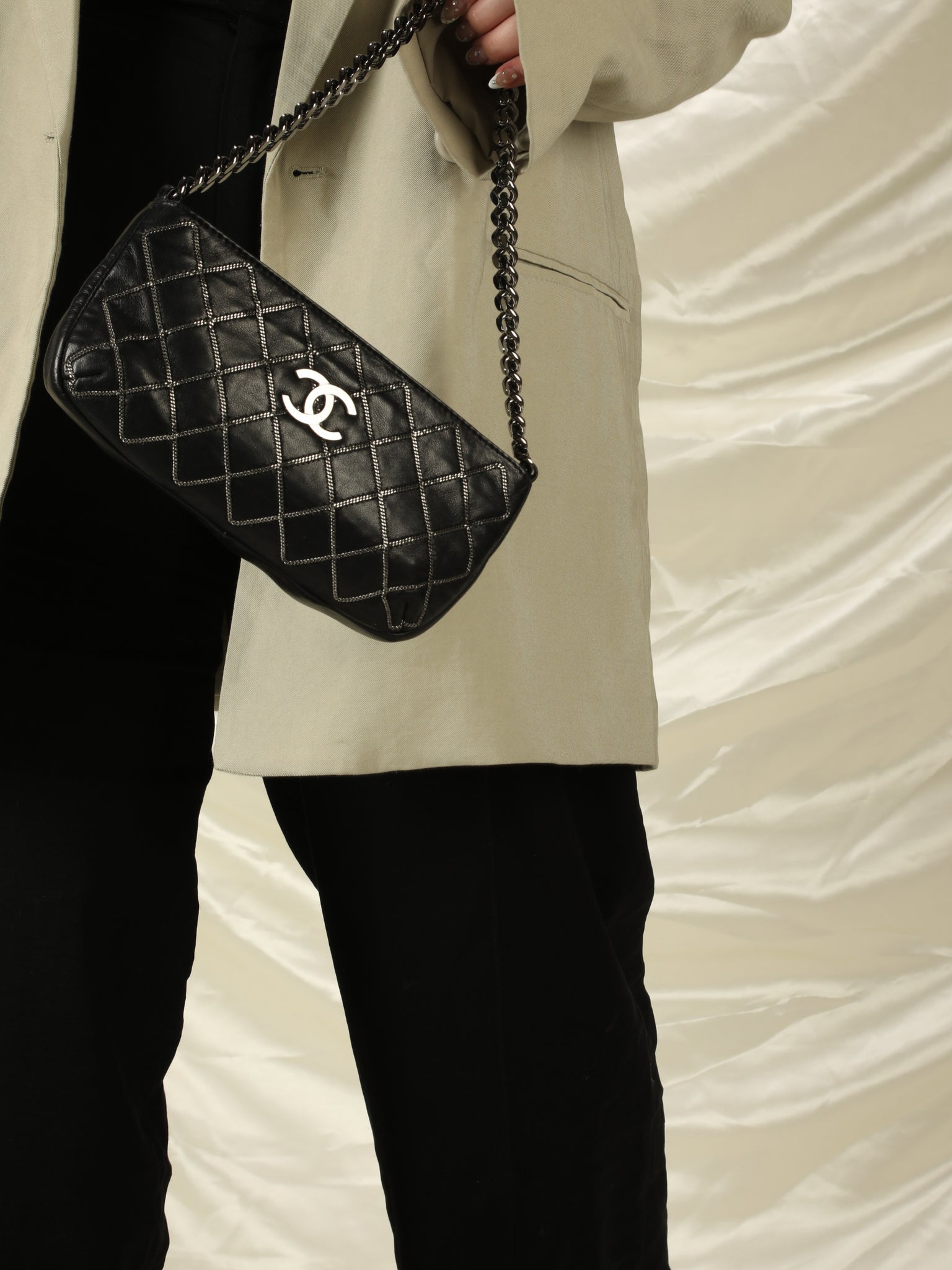Chanel Lambskin Quilted Chain Shopper Tote – SFN