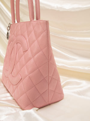 Chanel Pink Quilted Caviar Medallion Tote Q6B02H0FPB087
