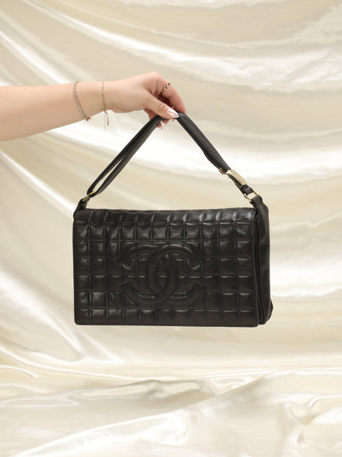 Chanel Lambskin Chocolate Bar Flap Bag – SFN