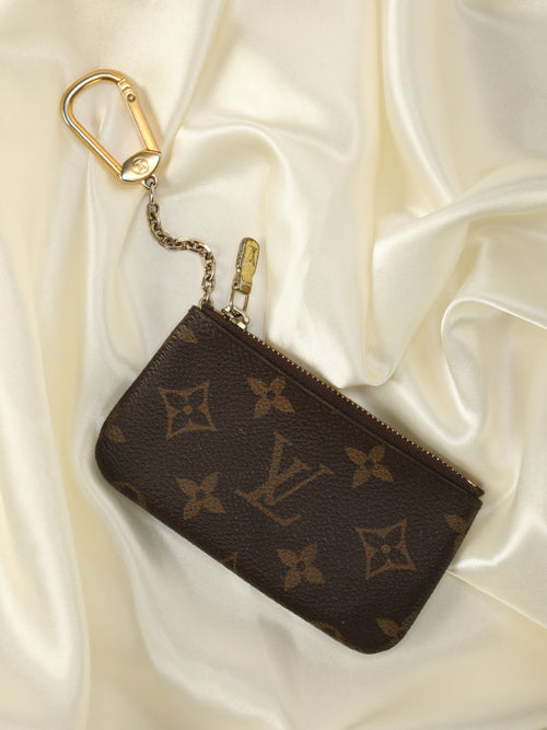 Review of Louis Vuitton Key Pouch - The Feathered Nester