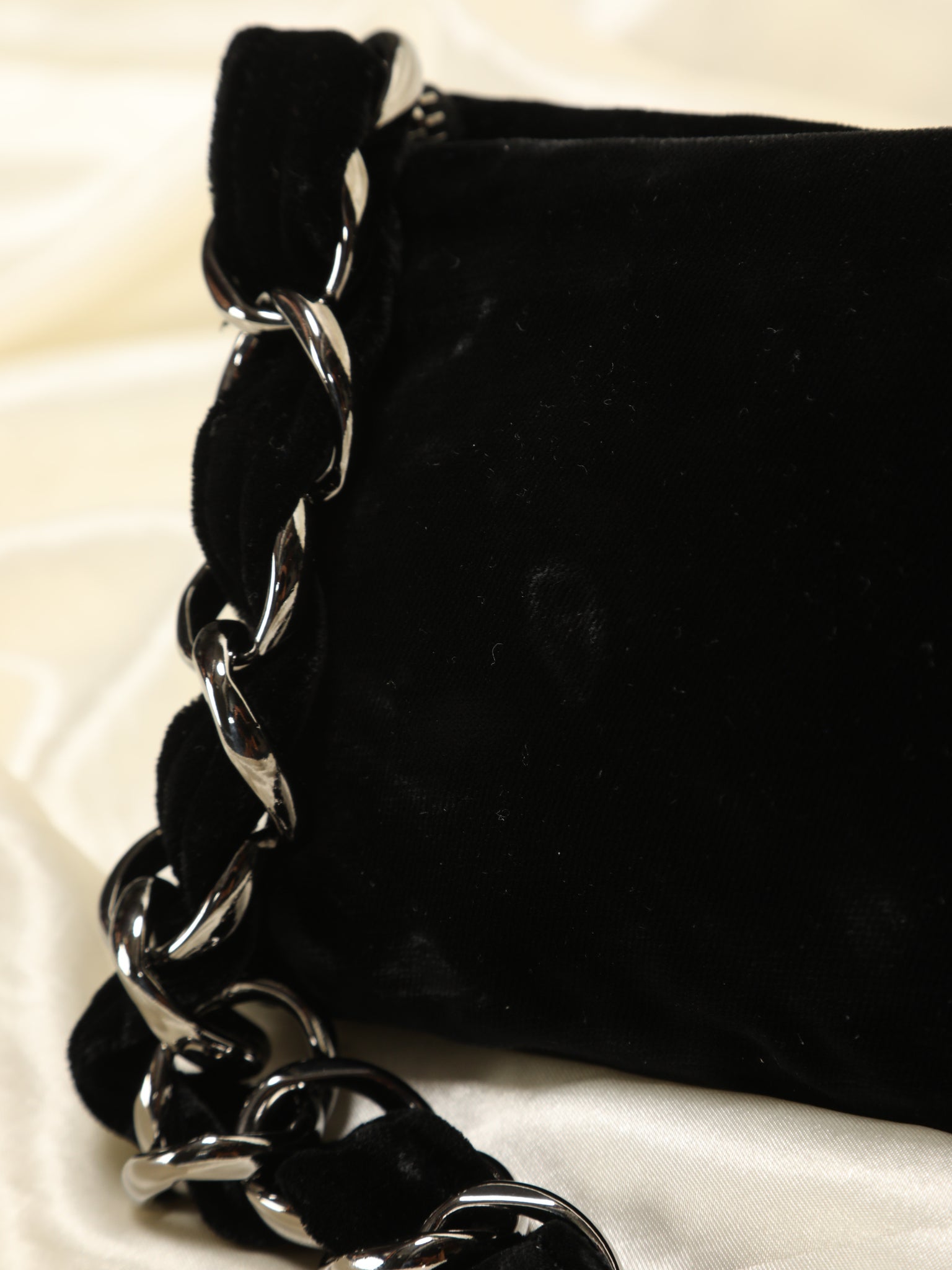 Rare Chanel Velvet and Satin Chain Mini Bag – SFN