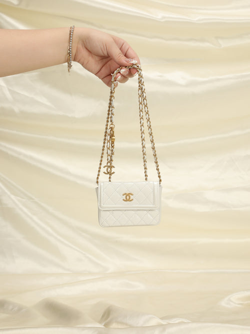 Chanel Green Caviar Pouch on Chain Q6AANE0FGB000