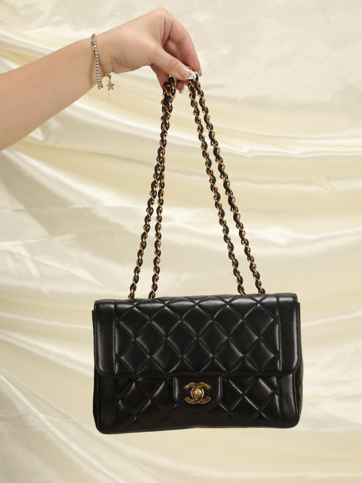 Rare Chanel Lambskin Wave Flap Bag – SFN