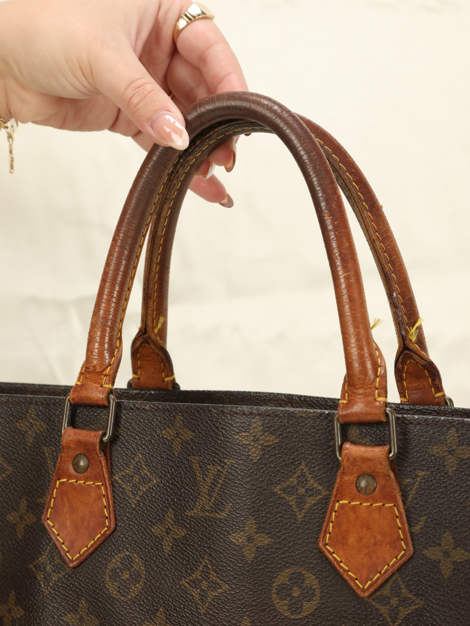 Louis Vuitton Sac Plat Tote Bags