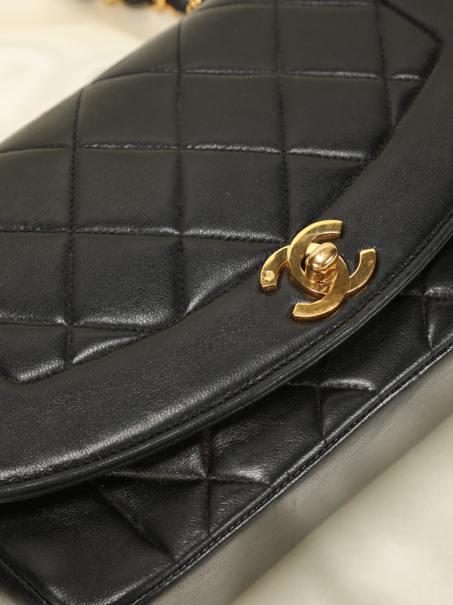crossbody chanel quilted purse handbag