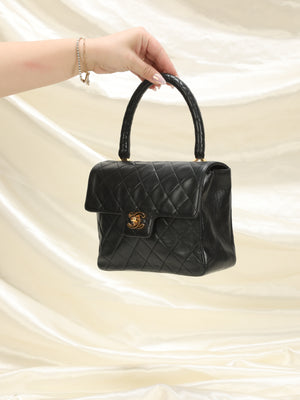 Chanel Vintage top handle Lambskin Bag. Black Leather ref.501558 - Joli  Closet