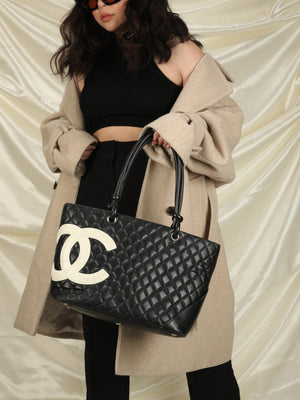 Chanel Flap Bag with Chunky Chain Strap Small 22S Lambskin White