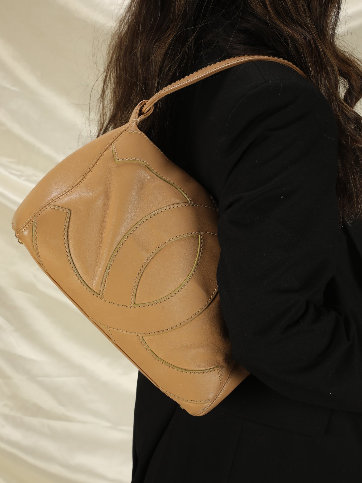 Chanel Surpique Hobo - Black Hobos, Handbags - CHA893126