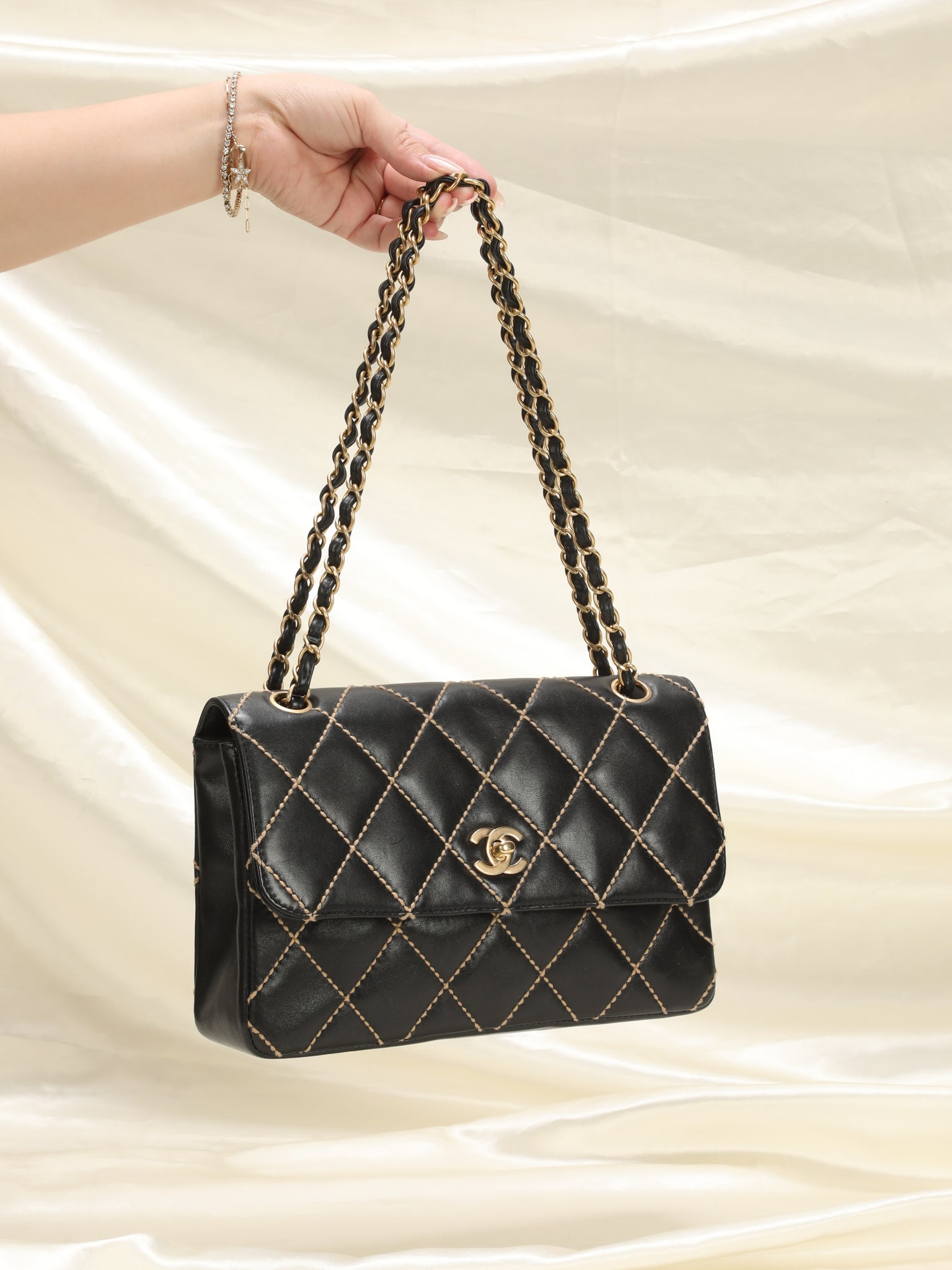 Chanel V Stitch Classic Flap Chain Bag
