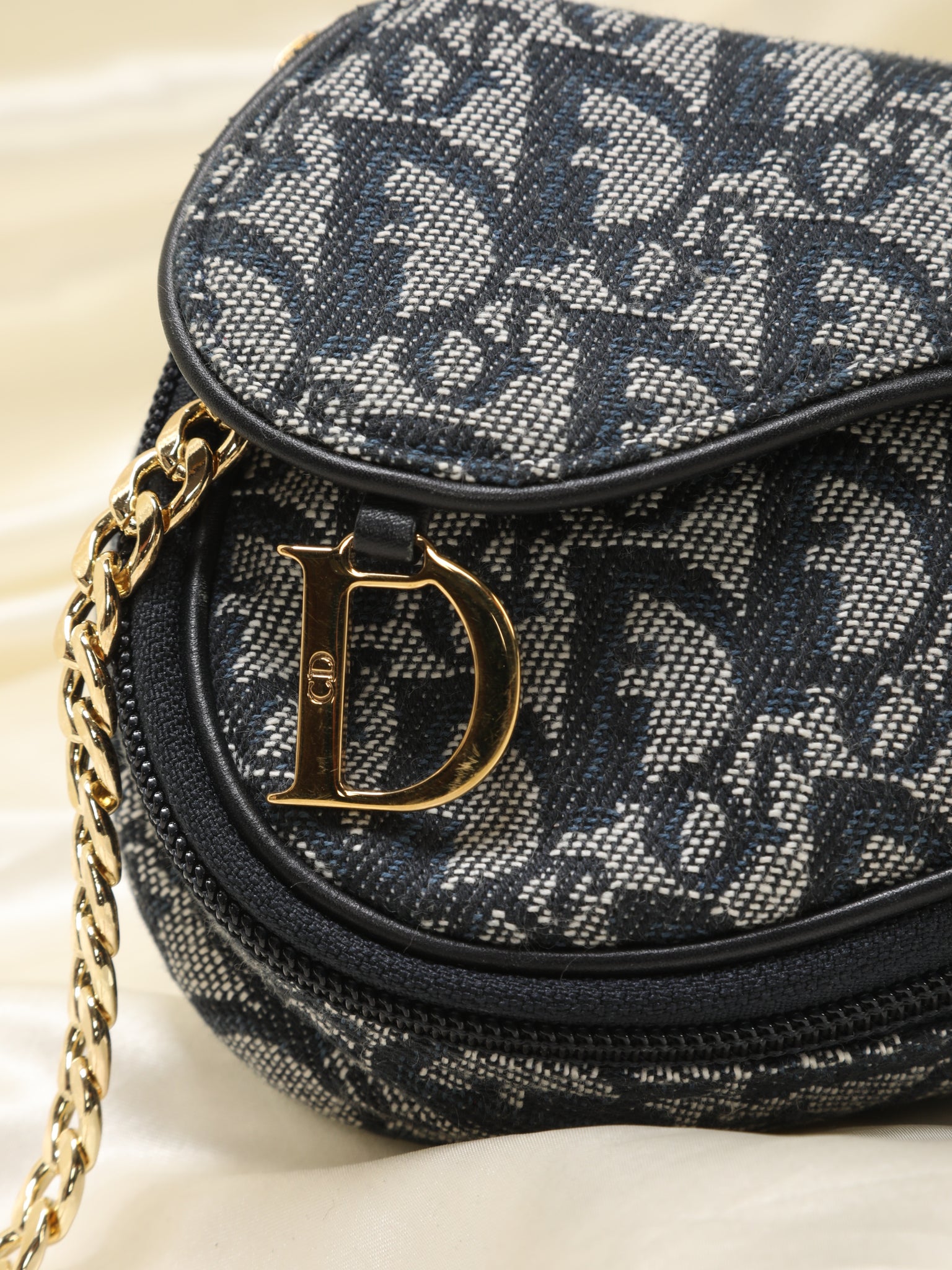 Dior chain pouch it is!!! : r/handbags