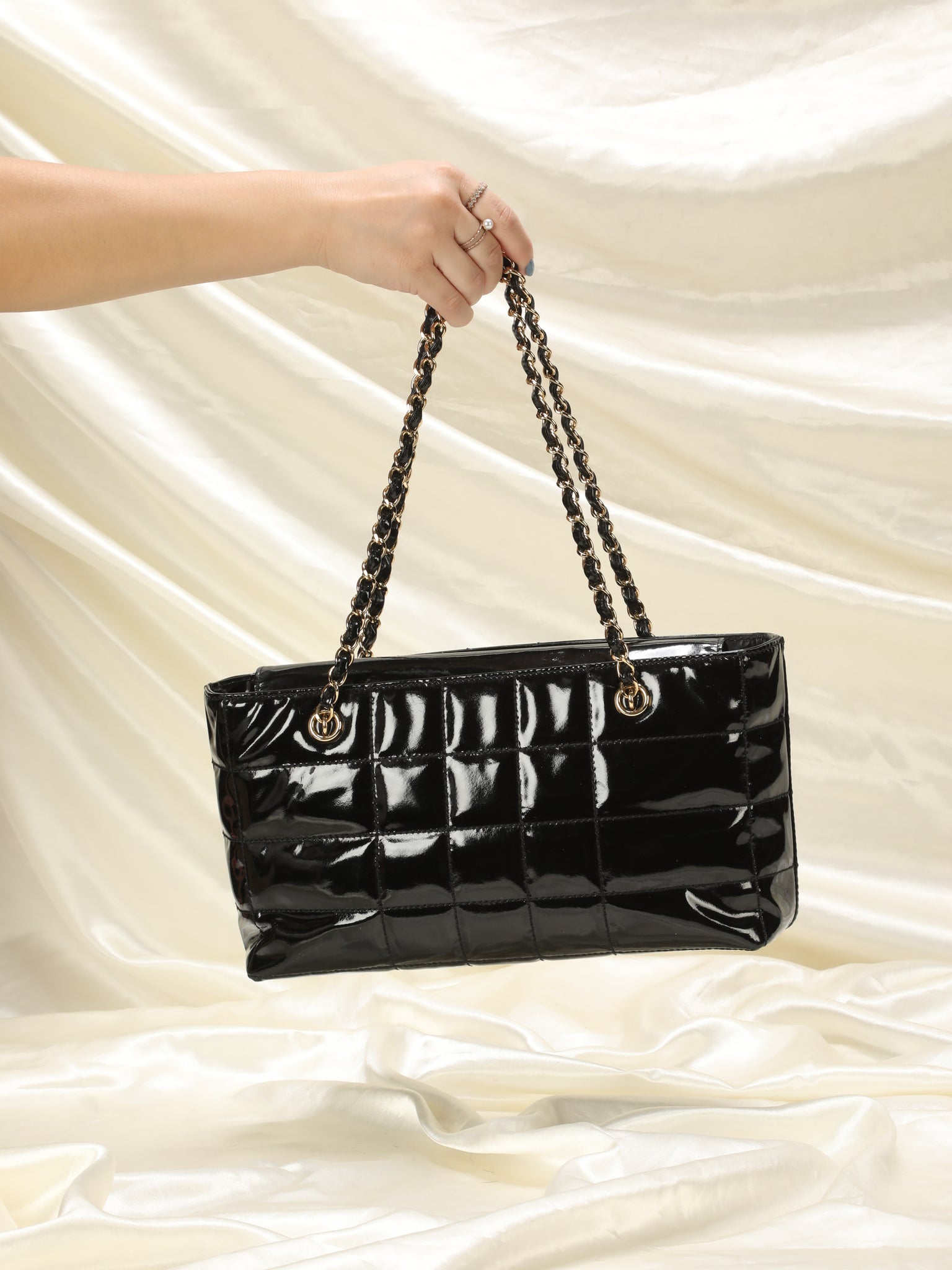 Chanel Patent Square Quilted Chain Tote – SFN