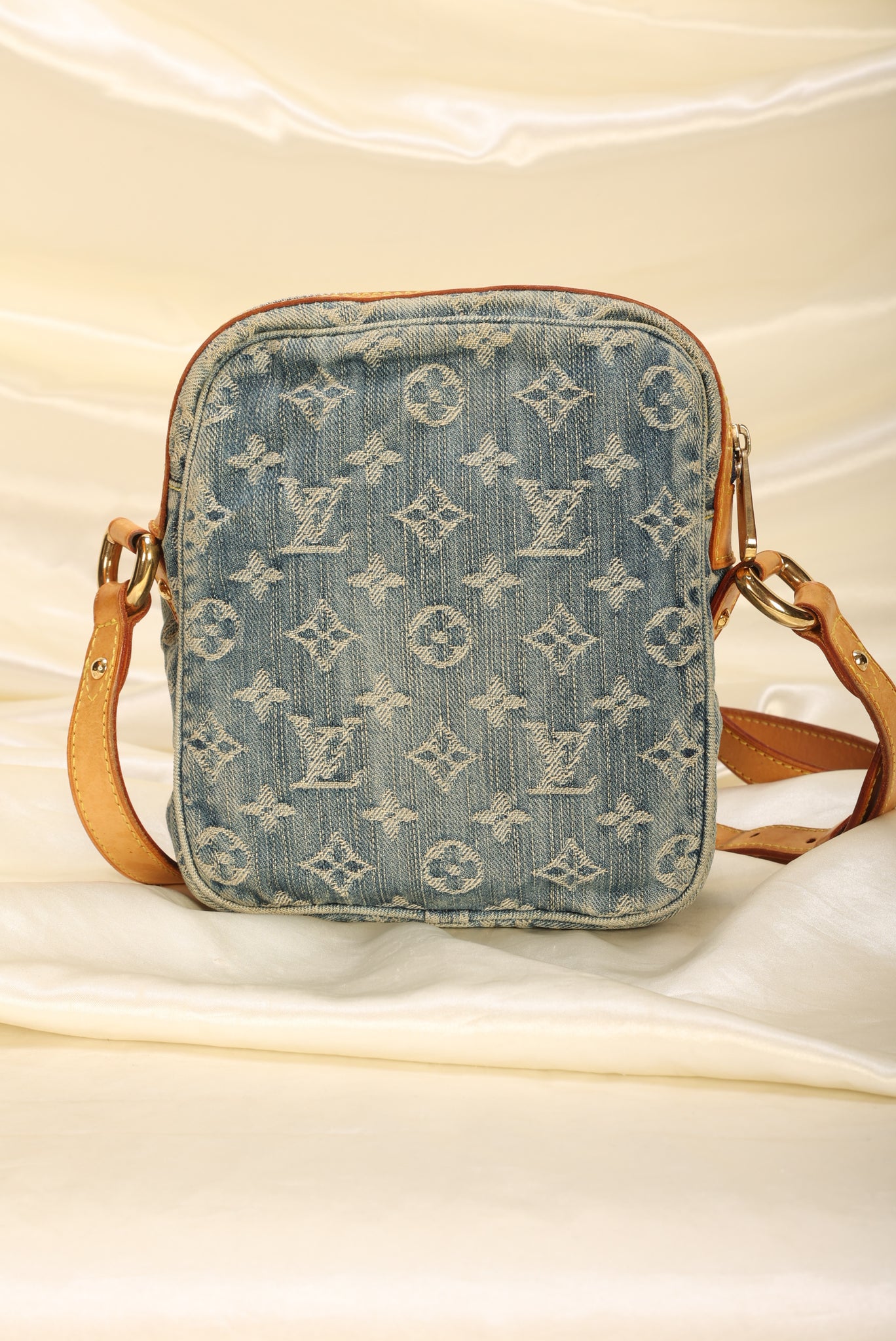 Louis Vuitton Denim Crossbody Camera Bag in Blue | MTYCI