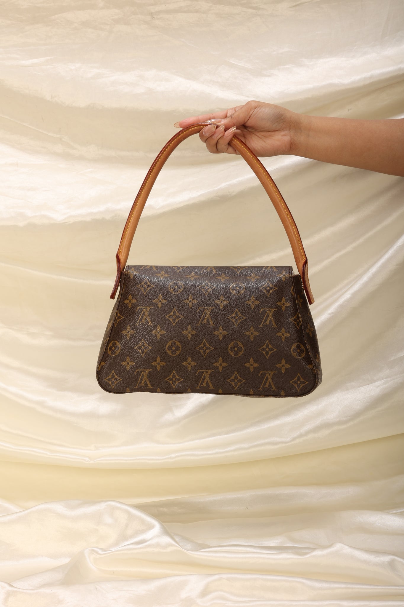 Louis Vuitton, Bags, Classic Louis Vuitton Looping Mini