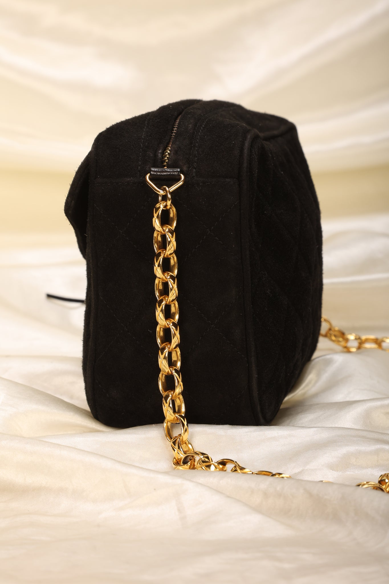 Rare Chanel Suede Bijoux Camera Bag – SFN