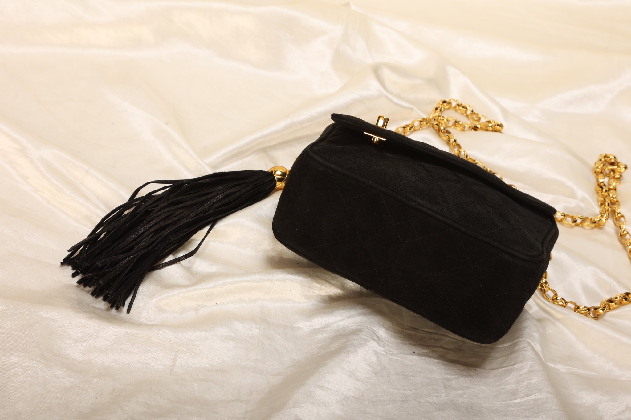 Rare Chanel Suede Bijoux Camera Bag – SFN