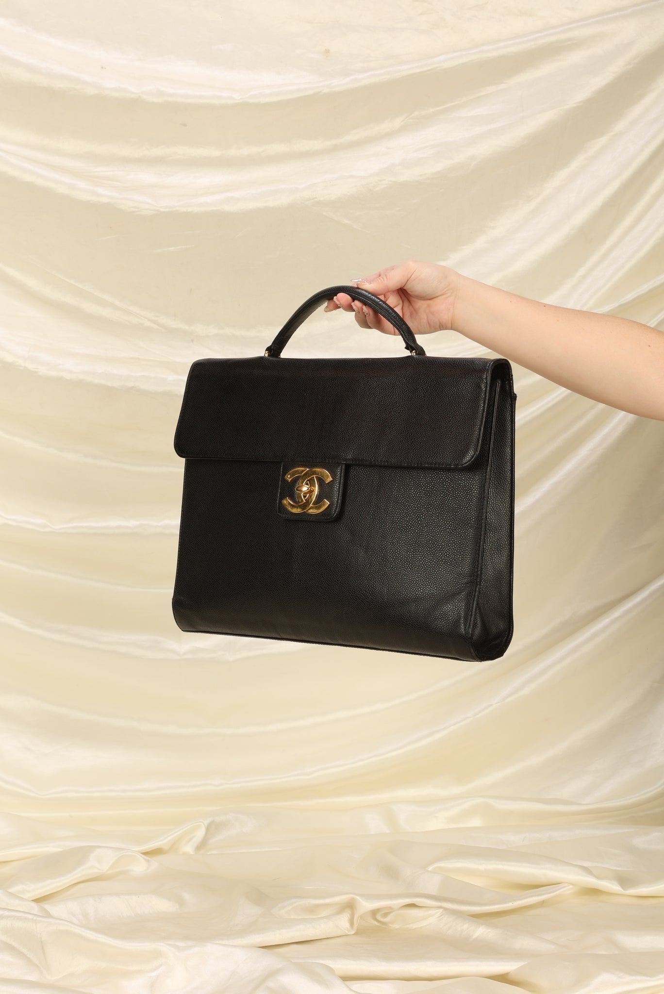 Chanel XL Logo Caviar Briefcase Bag – SFN